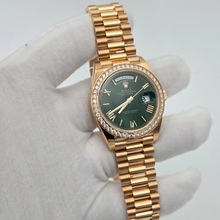 Rolex Day-Date 40 228348RBR Green Dial Diamond Bezel