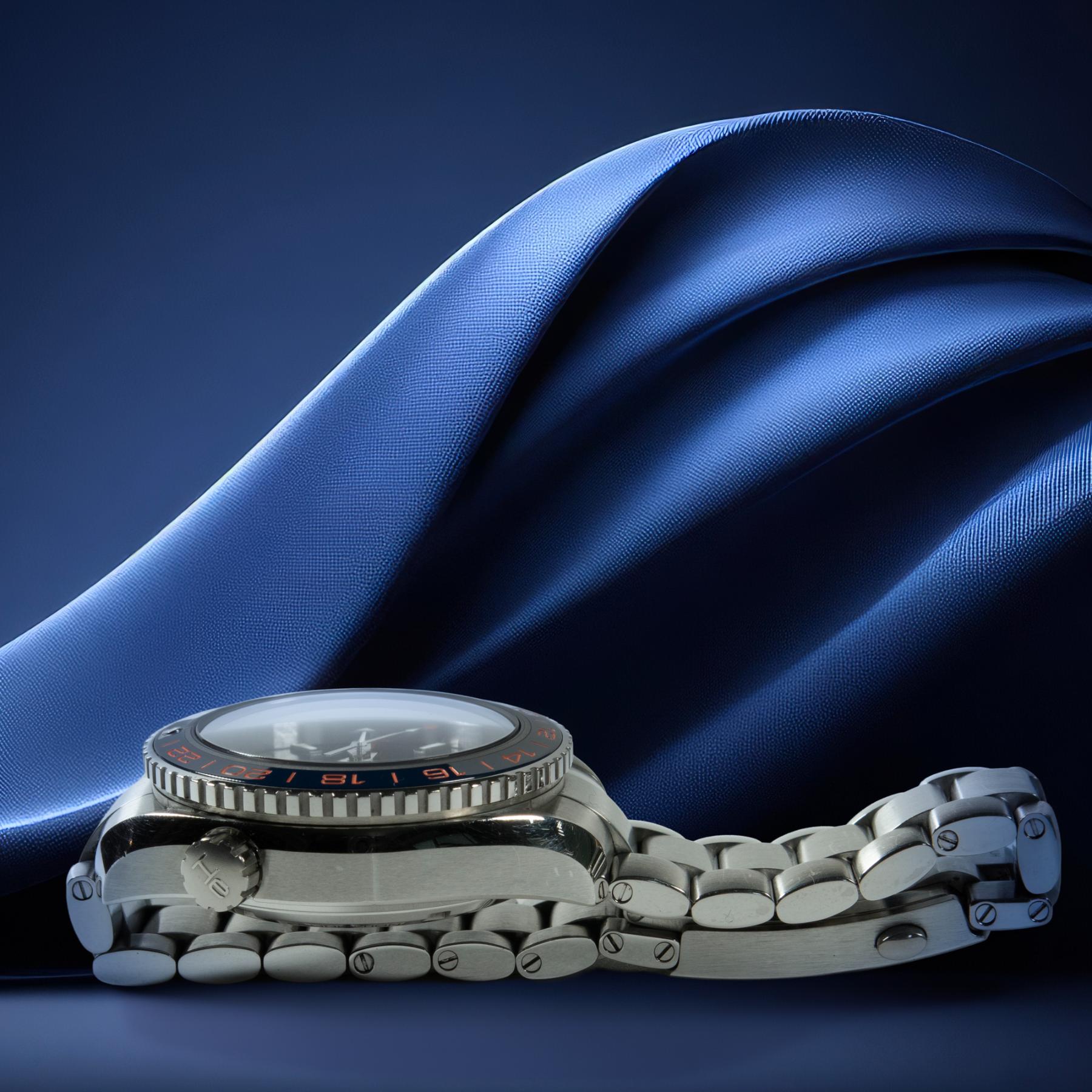 Omega Seamaster Planet Ocean Gmt