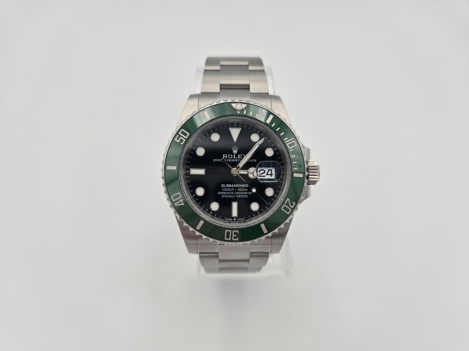Rolex Submariner Date 41 mm (Ref. 126610LV) – 2025 - Green Bezel “Starbucks”