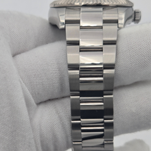 Rolex Sky-Dweller 326934 White Gold Oyster bracelet details