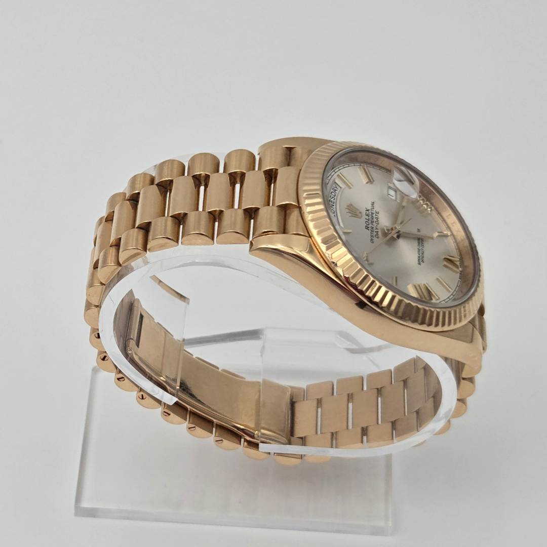 Rolex Day-Date 40 228238 18k Gold