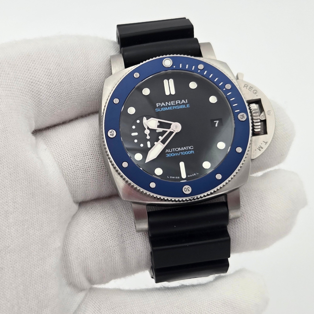 Panerai Submersible Azzurro 42mm Limited Edition Pam01209