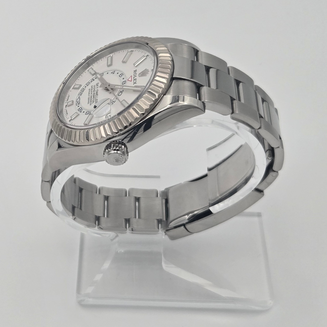 Rolex Sky-Dweller 326934 White dial side view