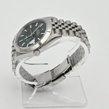 Rolex Datejust 41 Green Dial Smooth Bezel Steel Watch 126300 Box Papers