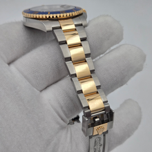 Rolex Submariner Date "Bluesy" 116613LB gold and steel bracelet details