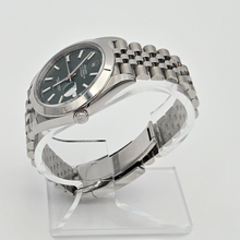 Rolex Datejust 41 (126300) - Green Dial & Jubilee Bracelet dial side view details