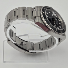 Rolex Submariner Date 126610LN Black Dial 41mm left side profile