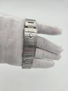 Rolex Submariner Date 41 mm (Ref. 126610LV) – 2025 - Green Bezel “Starbucks”