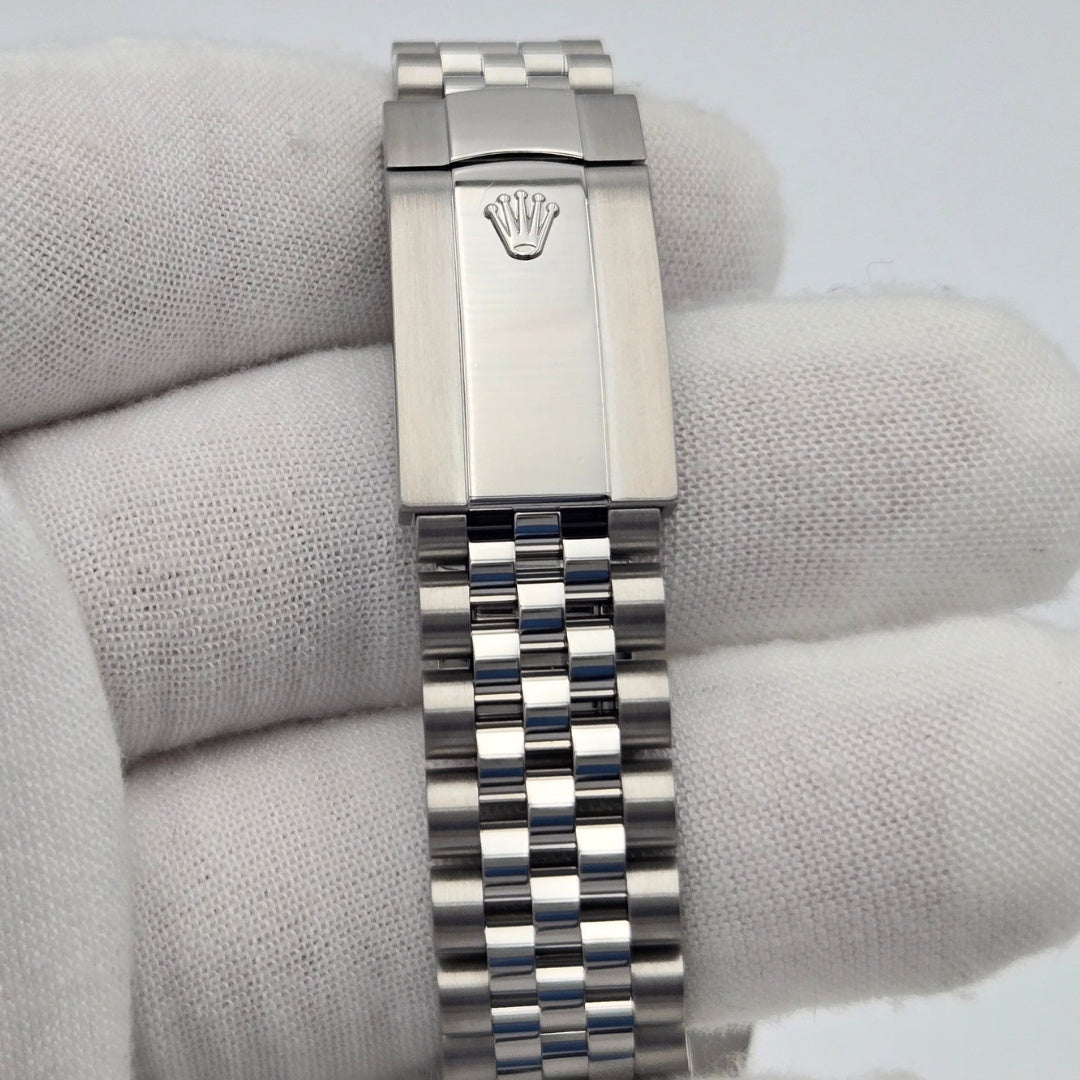 Rolex Datejust 41 126334 Silver Dial Jubilee Box & Papers 2022
