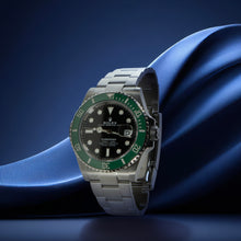 Rolex Submariner Date 41 mm (Ref. 126610LV) – Green Bezel “Starbucks”