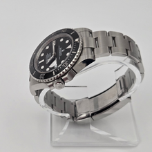 Rolex Submariner Date 126610LN Black Dial 41mm right side profile