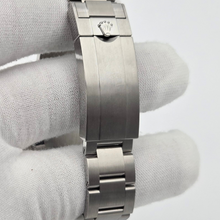 Closed clasp details on Rolex Submariner Date 41 mm (Ref. 126610LV) - 2026 - Green Bezel “Starbucks”