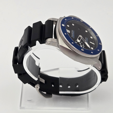 Panerai Submersible Azzurro 42mm Limited Edition Pam01209