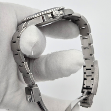 Rolex Submariner 41mm No-Date 124060 Stainless Steel - 2021