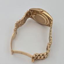 Rolex Day-Date 40 228238 18k Gold