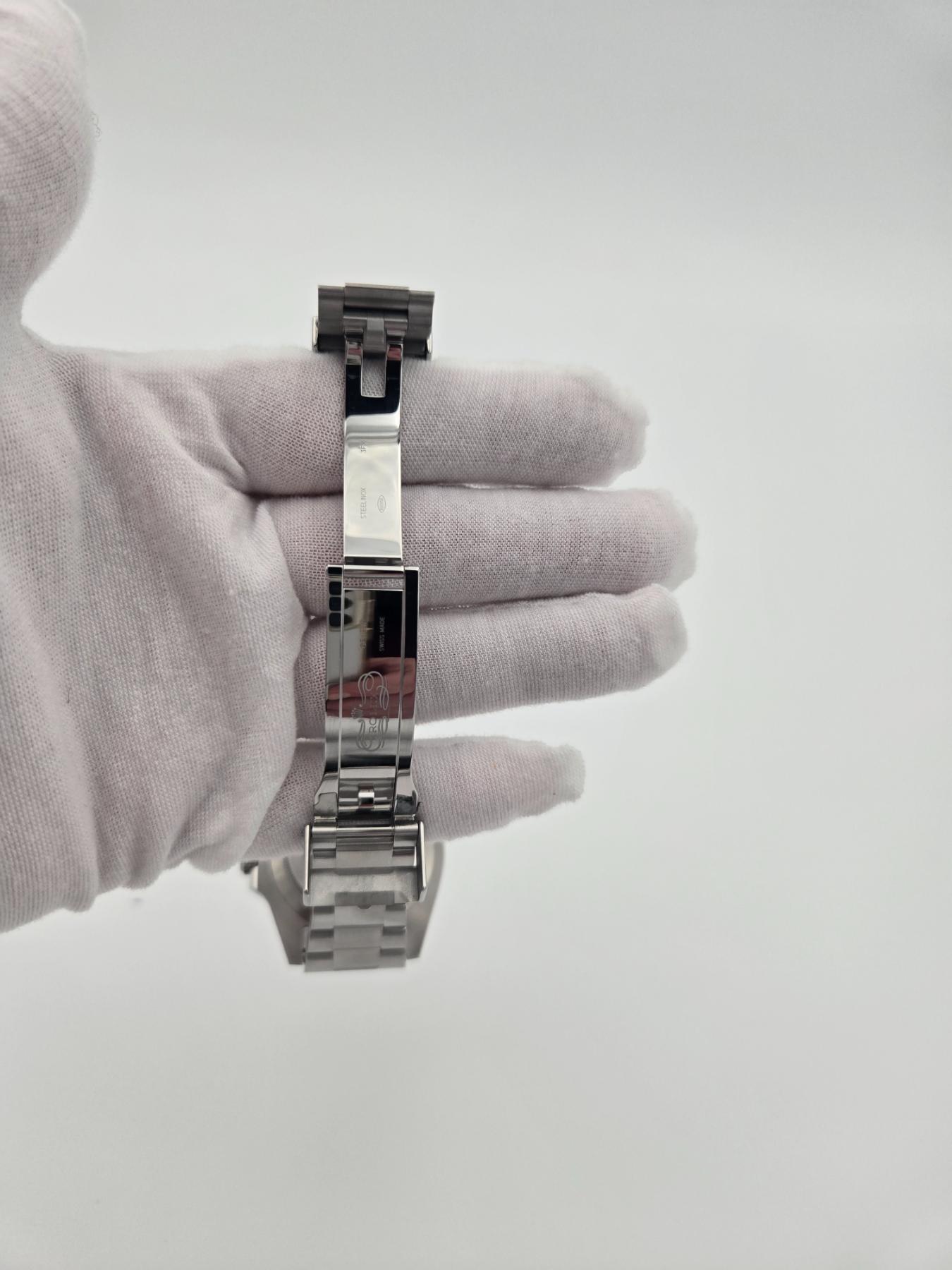 Rolex Submariner Date 41 mm (Ref. 126610LV) – 2025 - Green Bezel “Starbucks”