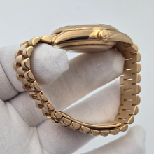 Rolex Day-Date 40 228238 18k Gold