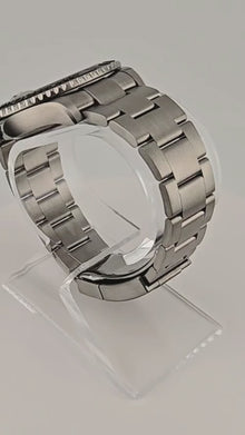 Rolex Yacht-Master 42 RLX Titanium Black Dial 226627 Box Papers 2026